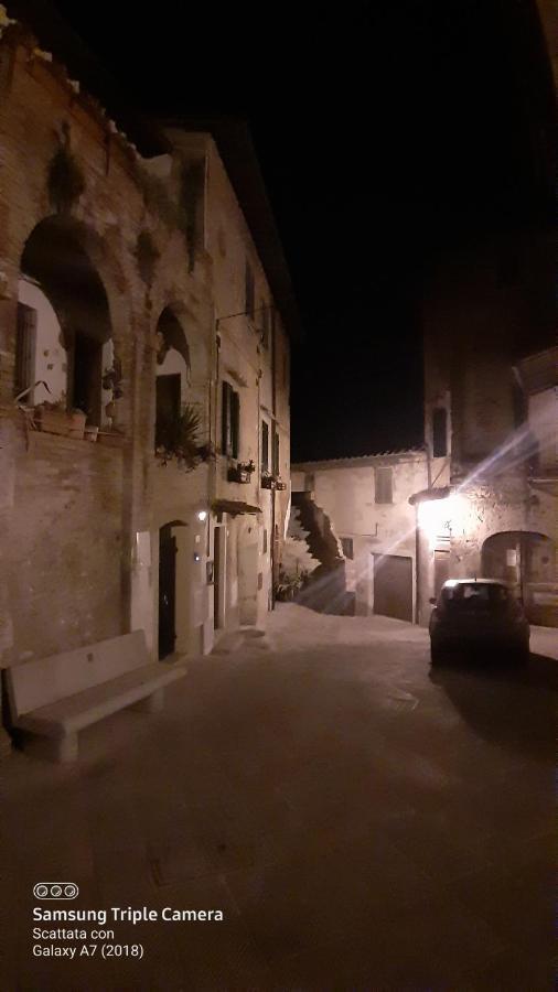 Il Paradiso Sopra Le Nuvole Peccioli Экстерьер фото