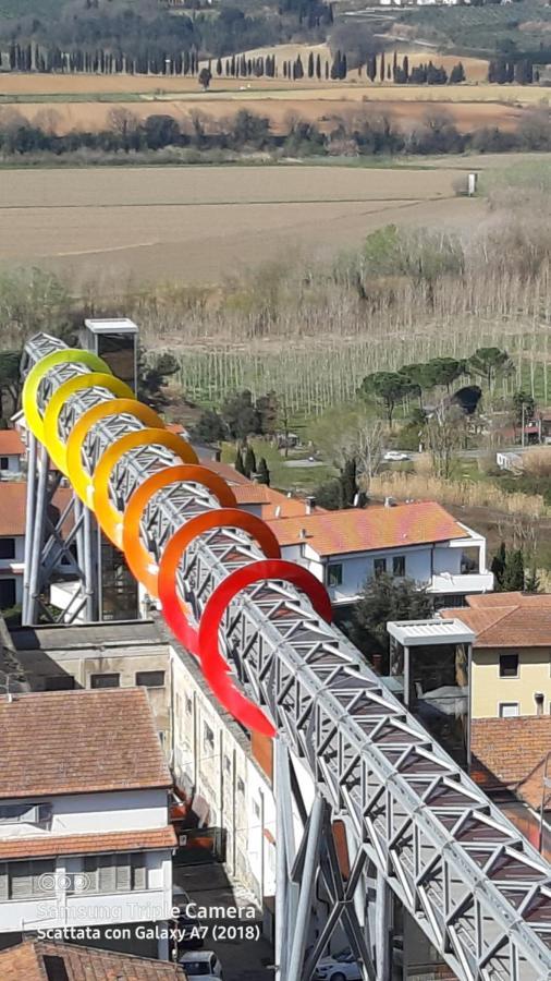 Il Paradiso Sopra Le Nuvole Peccioli Экстерьер фото